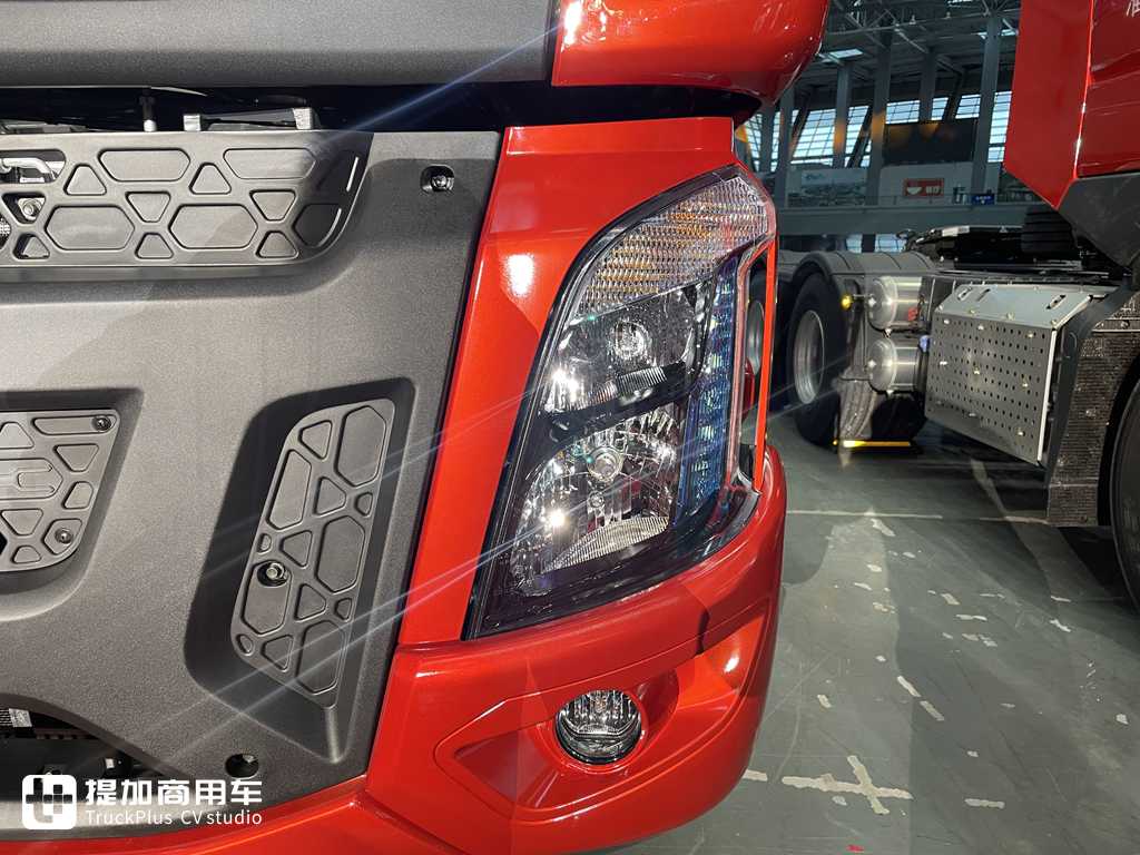 乘龙H5超轻版实拍评测 如何做到自重7.5吨? - 第13张 - 提加商用车网 乘龙H5超轻版实拍评测 如何做到自重7.5吨? - 第13张