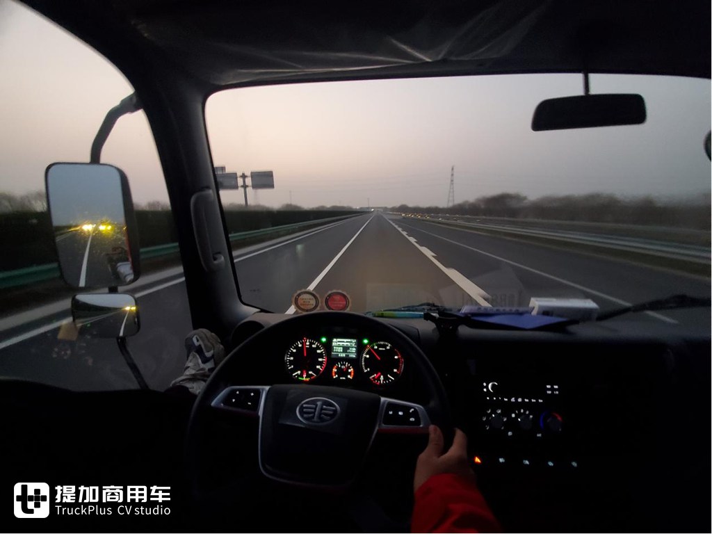 从另一个角度了解车辆,青岛解放虎VH爬山虎送车日记 - 第16张 - 提加商用车网 从另一个角度了解车辆,青岛解放虎VH爬山虎送车日记 - 第16张