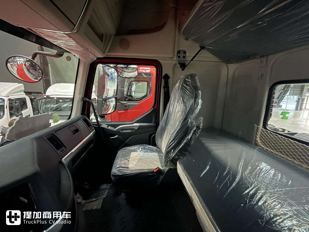 乘龙H5超轻版实拍评测 如何做到自重7.5吨? - 第16张 - 提加商用车网 乘龙H5超轻版实拍评测 如何做到自重7.5吨? - 第16张