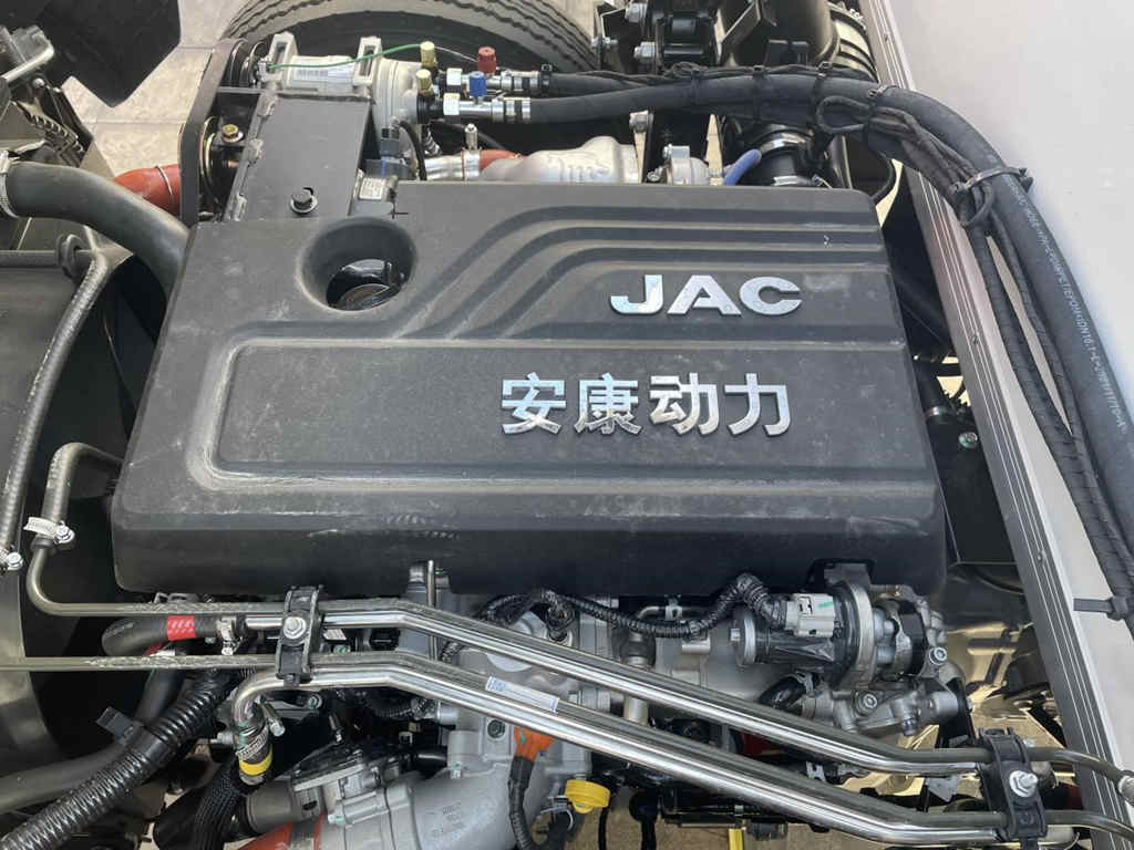 省油才是硬道理!冷链1号帅铃冰博士让钱包更“美丽” - 第2张 - 提加商用车网 省油才是硬道理!冷链1号帅铃冰博士让钱包更“美丽” - 第2张