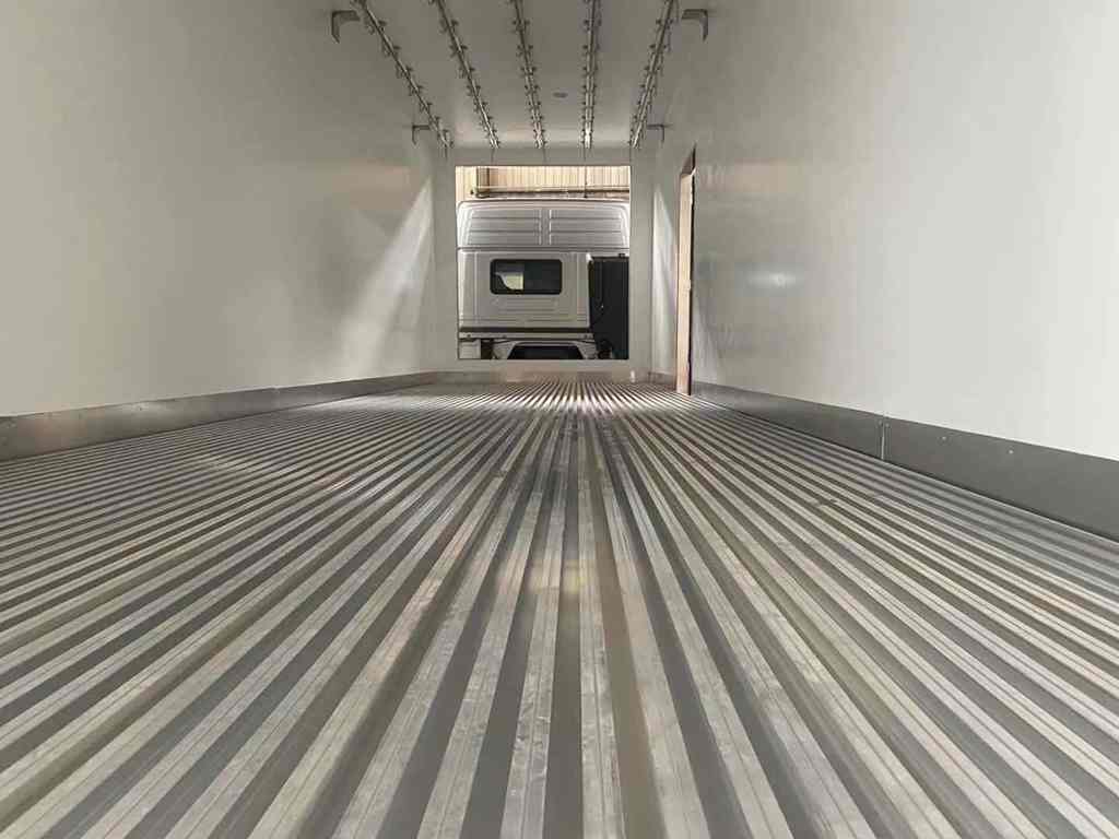 通迈冷藏:车多货少行情差,一款能赚钱的冷藏车该怎么选购? - 第3张 - 提加商用车网 通迈冷藏:车多货少行情差,一款能赚钱的冷藏车该怎么选购? - 第3张