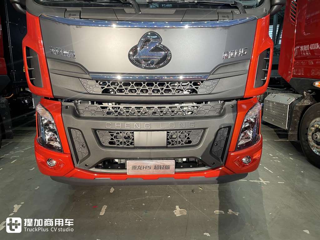 乘龙H5超轻版实拍评测 如何做到自重7.5吨? - 第2张 - 提加商用车网 乘龙H5超轻版实拍评测 如何做到自重7.5吨? - 第2张