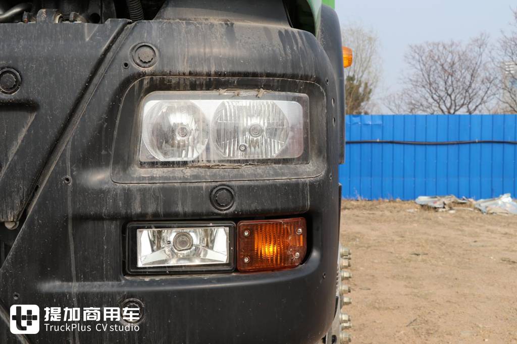 配潍柴12升国六发动机,还带侧面OK窗,金标豪沃TX430渣土车实拍 - 第4张 - 提加商用车网 配潍柴12升国六发动机,还带侧面OK窗,金标豪沃TX430渣土车实拍 - 第4张