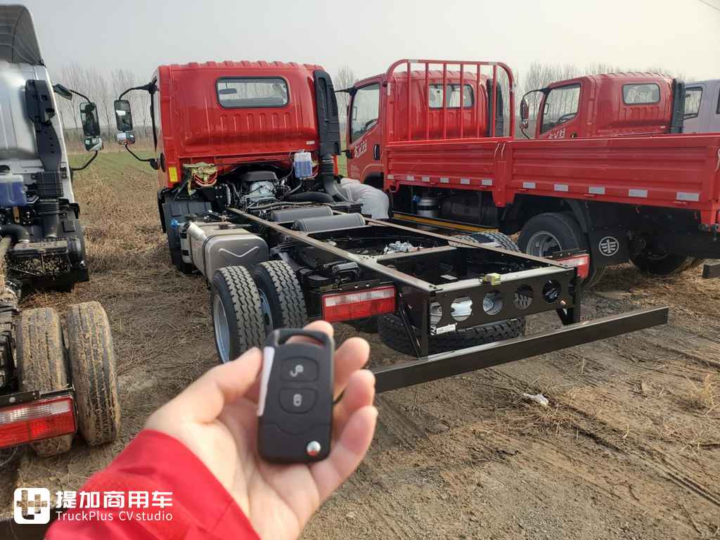 从另一个角度了解车辆,青岛解放虎VH爬山虎送车日记 - 第5张 - 提加商用车网 从另一个角度了解车辆,青岛解放虎VH爬山虎送车日记 - 第5张