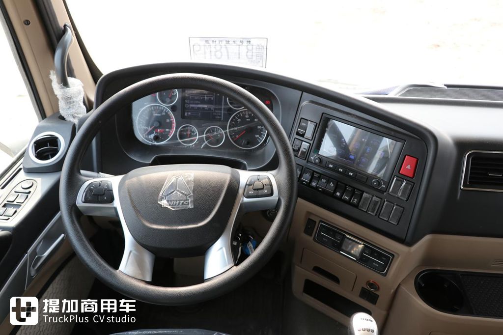 配潍柴12升国六发动机,还带侧面OK窗,金标豪沃TX430渣土车实拍 - 第9张 - 提加商用车网 配潍柴12升国六发动机,还带侧面OK窗,金标豪沃TX430渣土车实拍 - 第9张