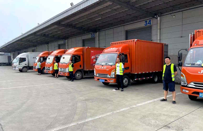 只买江淮康铃 密巴巴货运续购10多次,公司已拥有60台康铃! - 第1张 - 提加商用车网 只买江淮康铃 密巴巴货运续购10多次,公司已拥有60台康铃! - 第1张