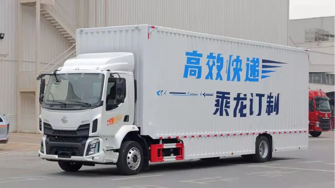 乘龙M3极限方量大单桥,快递运输有特技! - 第3张 - 提加商用车网 乘龙M3极限方量大单桥,快递运输有特技! - 第3张