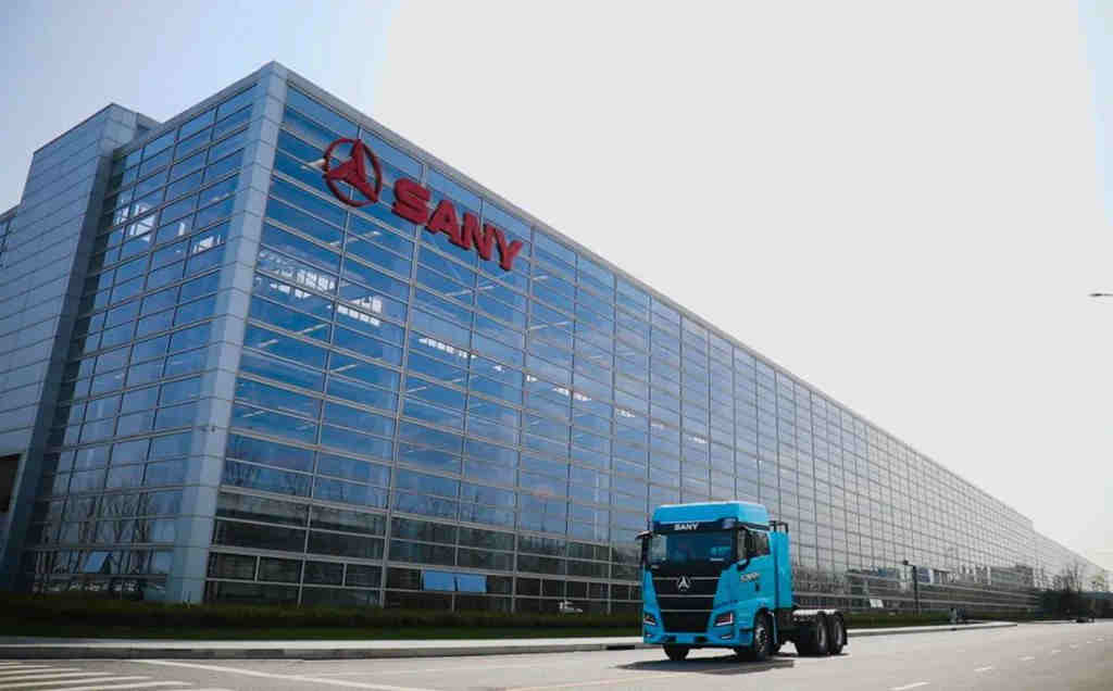 在电动汽车百人会引关注,江山EV550实力藏不住! - 第2张 - 提加商用车网 在电动汽车百人会引关注,江山EV550实力藏不住! - 第2张