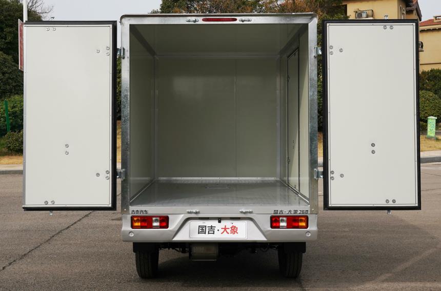 真7m³,“装”出彩——国吉商用车绿色城配新势力 - 第5张 - 提加商用车网 真7m³,“装”出彩——国吉商用车绿色城配新势力 - 第5张