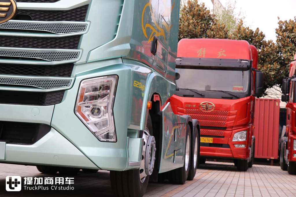 解放旗舰卡车新的天花板?解放鹰途商务舱超详细评测之外观内饰篇 - 第12张