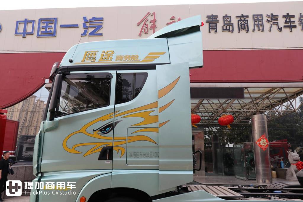 解放旗舰卡车新的天花板?解放鹰途商务舱超详细评测之外观内饰篇 - 第14张