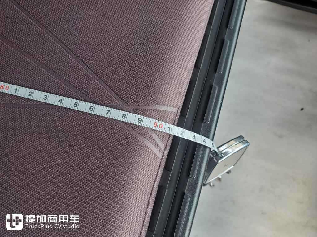 解放旗舰卡车新的天花板?解放鹰途商务舱超详细评测之外观内饰篇 - 第45张