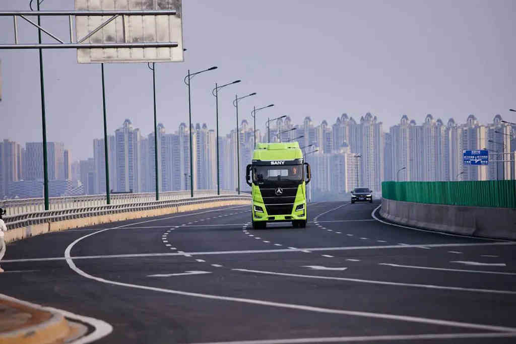 定了！首款旗舰车型江山·信585将于5月8日隆重上市