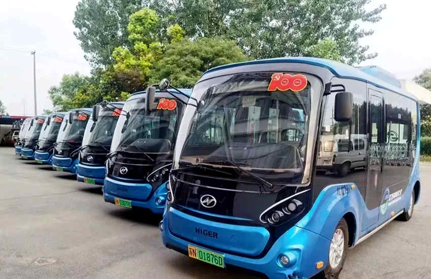 苏州金龙全系低地板低入口公交,助力“适老化”交通出行