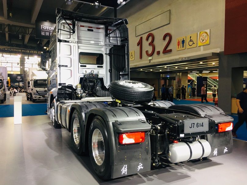 模型与实车对比,带您看解放J7模型还有哪些细节值得改进 - 第11张 - 提加商用车网 模型与实车对比,带您看解放J7模型还有哪些细节值得改进 - 第11张