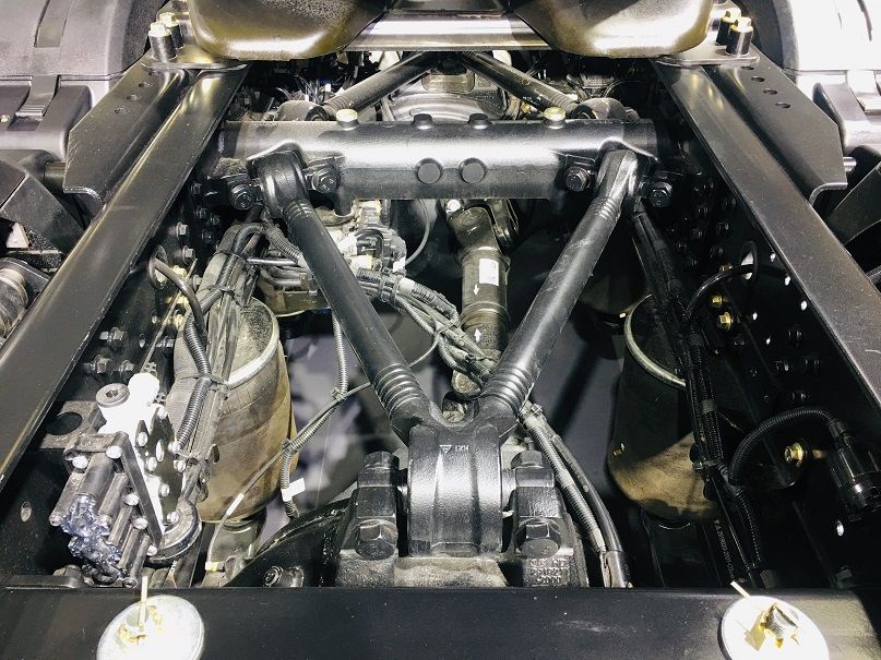 模型与实车对比,带您看解放J7模型还有哪些细节值得改进 - 第23张 - 提加商用车网 模型与实车对比,带您看解放J7模型还有哪些细节值得改进 - 第23张