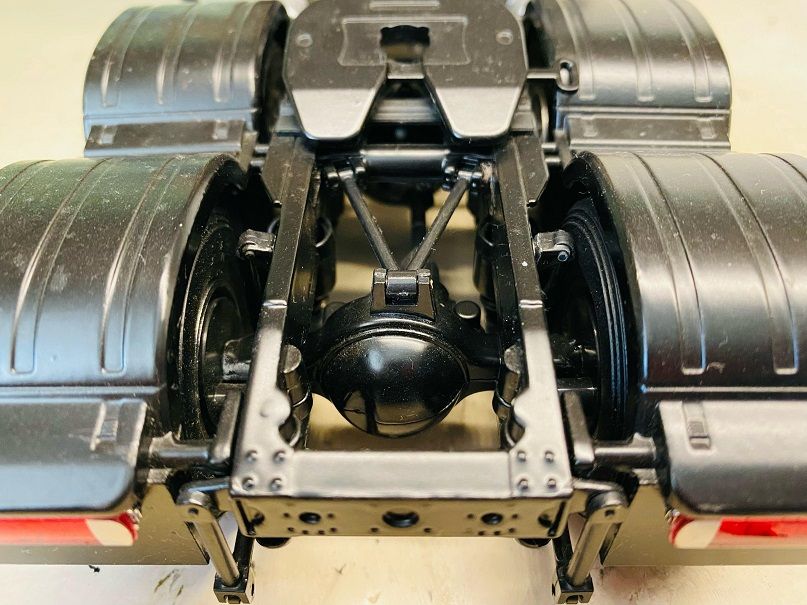 模型与实车对比,带您看解放J7模型还有哪些细节值得改进 - 第24张 - 提加商用车网 模型与实车对比,带您看解放J7模型还有哪些细节值得改进 - 第24张