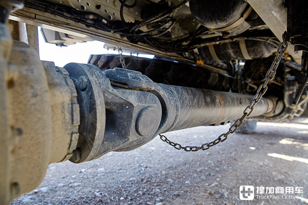 专为中东市场打造?比乌尼莫克越野能力更强!奔驰新一代Zetros卡车实拍 - 第11张 - 提加商用车网 专为中东市场打造?比乌尼莫克越野能力更强!奔驰新一代Zetros卡车实拍 - 第11张