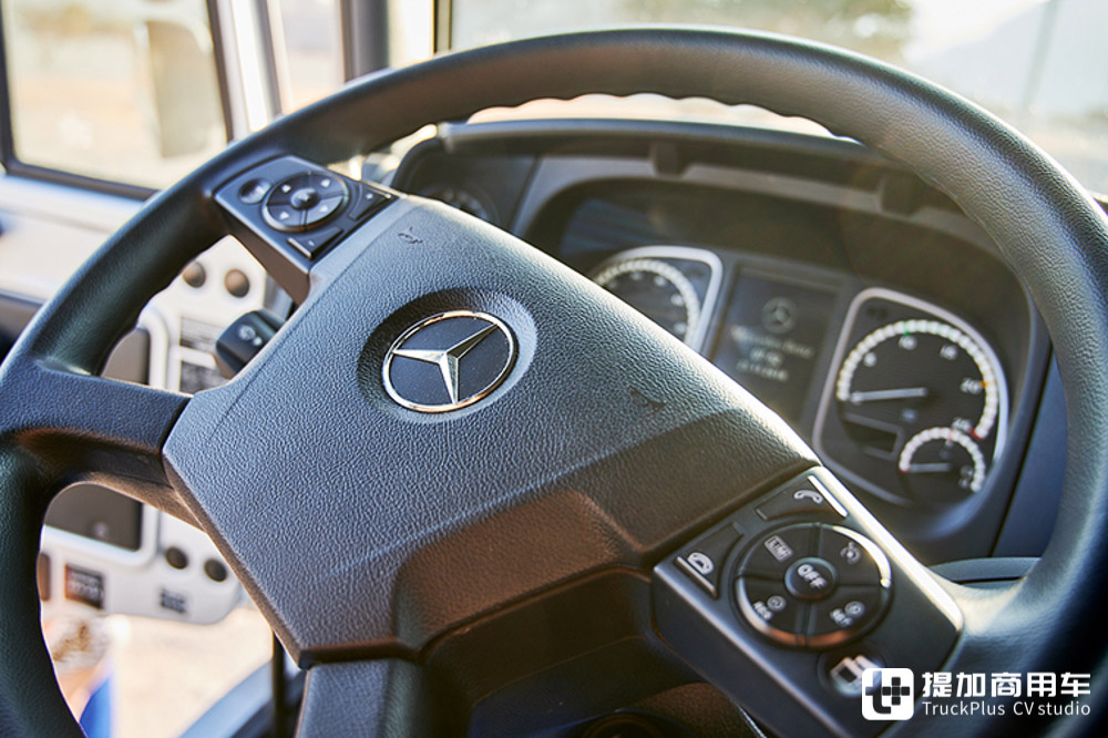 专为中东市场打造?比乌尼莫克越野能力更强!奔驰新一代Zetros卡车实拍 - 第14张 - 提加商用车网 专为中东市场打造?比乌尼莫克越野能力更强!奔驰新一代Zetros卡车实拍 - 第14张