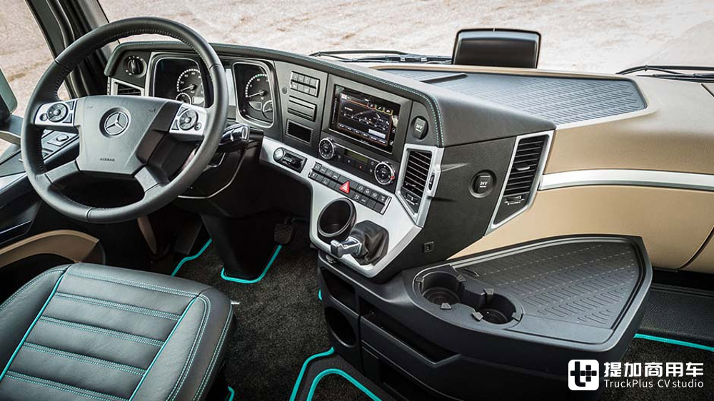 限量15台的超稀有车型领衔,奔驰Actros限量卡车盘点(下) - 第15张 - 提加商用车网 限量15台的超稀有车型领衔,奔驰Actros限量卡车盘点(下) - 第15张
