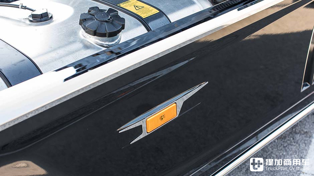 限量15台的超稀有车型领衔,奔驰Actros限量卡车盘点(下) - 第7张 - 提加商用车网 限量15台的超稀有车型领衔,奔驰Actros限量卡车盘点(下) - 第7张