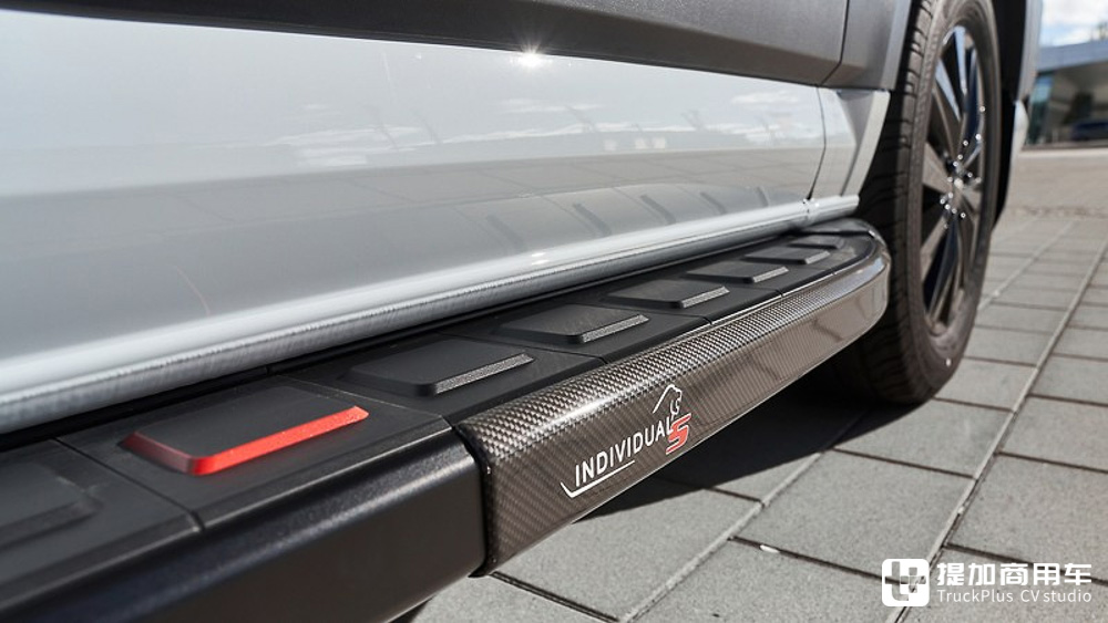 高端定制,厢货天花板来袭?曼恩最新推出的TGE Individual Lion S实拍 - 第8张 - 提加商用车网 高端定制,厢货天花板来袭?曼恩最新推出的TGE Individual Lion S实拍 - 第8张