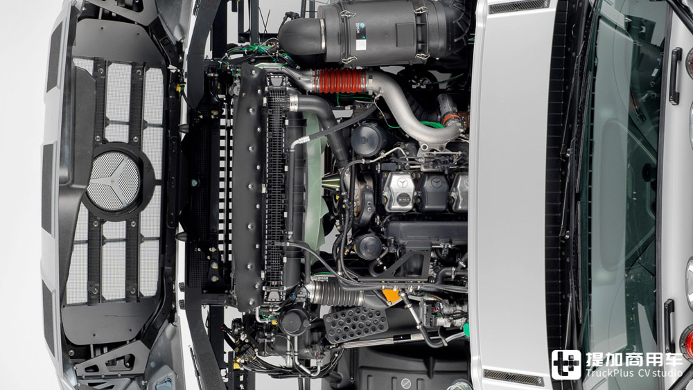 专为中东市场打造?比乌尼莫克越野能力更强!奔驰新一代Zetros卡车实拍 - 第8张 - 提加商用车网 专为中东市场打造?比乌尼莫克越野能力更强!奔驰新一代Zetros卡车实拍 - 第8张