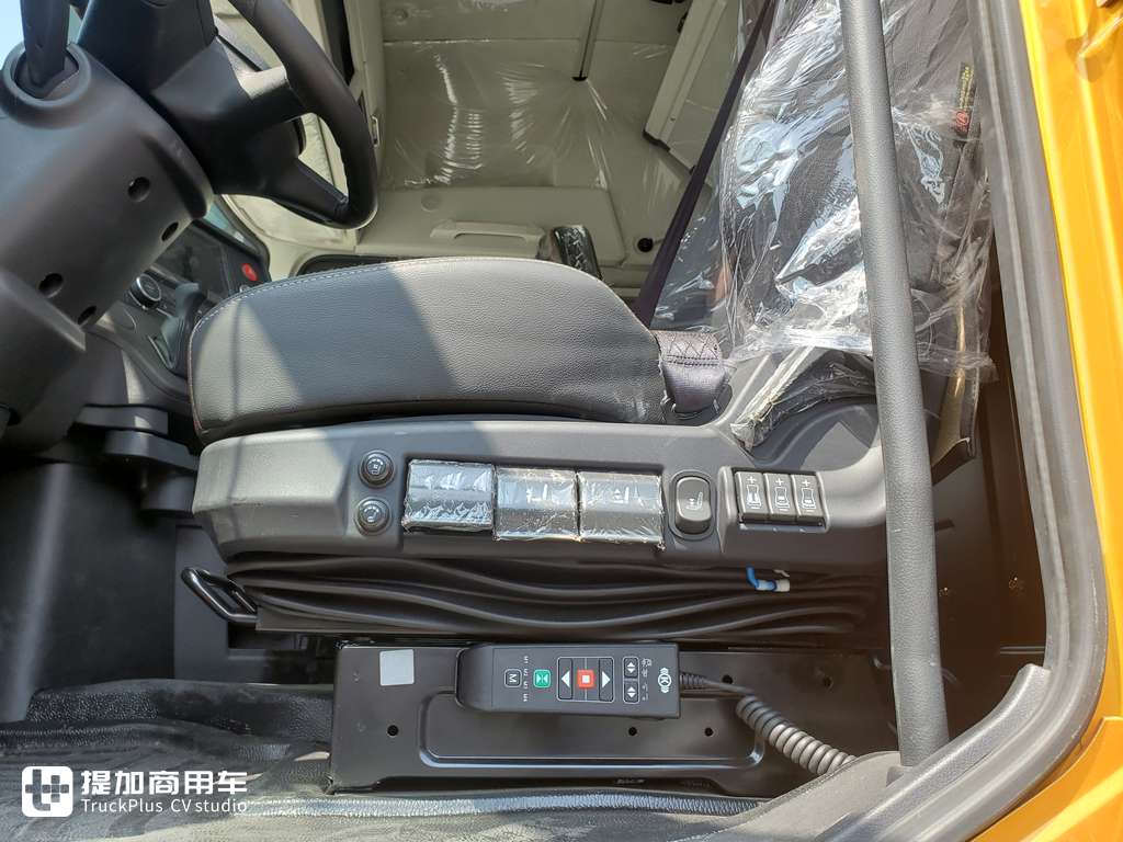 三线重卡中的佼佼者?徐工最新推出的旗舰车型——漢風P9牵引车实拍 - 第11张 - 提加商用车网 三线重卡中的佼佼者?徐工最新推出的旗舰车型——漢風P9牵引车实拍 - 第11张