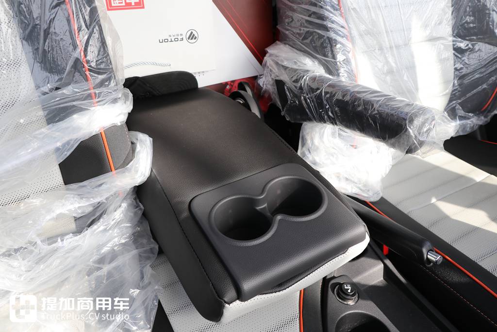福田奥铃M卡实拍,作为一款高端定制小卡,这配置真能抓年轻人的心 - 第11张 - 提加商用车网 福田奥铃M卡实拍,作为一款高端定制小卡,这配置真能抓年轻人的心 - 第11张