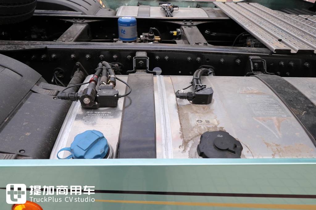 最高660马力,解放新款15升排量发动机加入,再带您看看解放鹰途牵引车的底盘配置 - 第12张 - 提加商用车网 最高660马力,解放新款15升排量发动机加入,再带您看看解放鹰途牵引车的底盘配置 - 第12张
