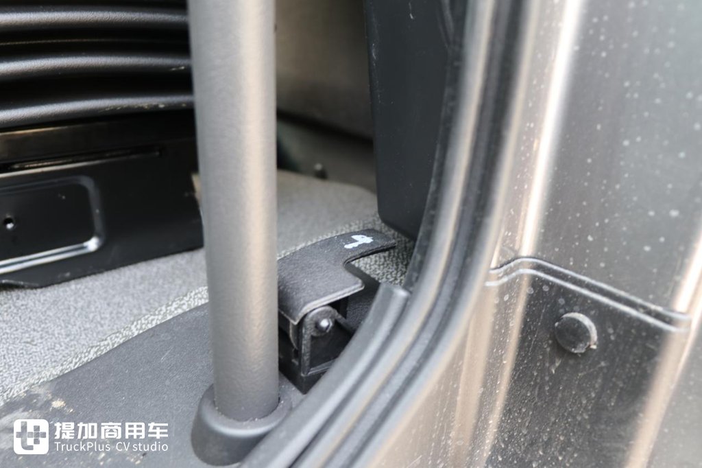 以科技重新定义中国重卡,欧曼银河做到了吗?实拍带你好好看看 - 第14张 - 提加商用车网 以科技重新定义中国重卡,欧曼银河做到了吗?实拍带你好好看看 - 第14张