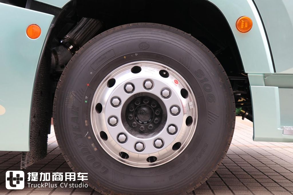 最高660马力,解放新款15升排量发动机加入,再带您看看解放鹰途牵引车的底盘配置 - 第15张 - 提加商用车网 最高660马力,解放新款15升排量发动机加入,再带您看看解放鹰途牵引车的底盘配置 - 第15张