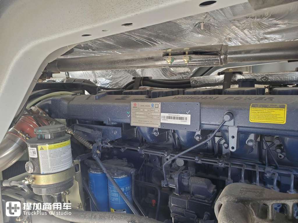 后八轮挂车可以折叠到主车上,陕汽德龙出口版重型木材运输车实拍 - 第17张 - 提加商用车网 后八轮挂车可以折叠到主车上,陕汽德龙出口版重型木材运输车实拍 - 第17张