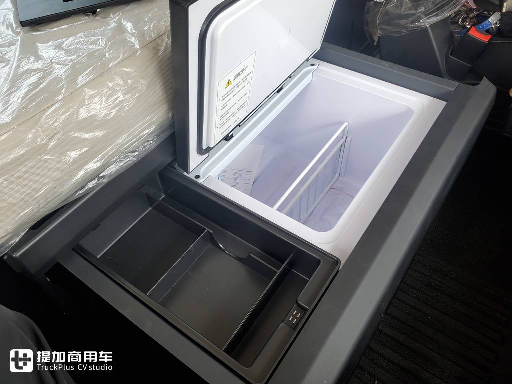 三线重卡中的佼佼者?徐工最新推出的旗舰车型——漢風P9牵引车实拍 - 第20张 - 提加商用车网 三线重卡中的佼佼者?徐工最新推出的旗舰车型——漢風P9牵引车实拍 - 第20张
