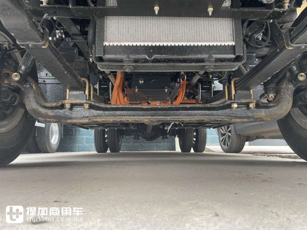 油价高涨时代,哪款电动轻卡靠谱?庆铃EV100值得推荐! - 第3张 - 提加商用车网 油价高涨时代,哪款电动轻卡靠谱?庆铃EV100值得推荐! - 第3张