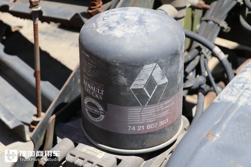 实拍退役的雷诺普雷米姆卡车,在国内跑了150多万公里,但知道它的人不多 - 第28张 - 提加商用车网 实拍退役的雷诺普雷米姆卡车,在国内跑了150多万公里,但知道它的人不多 - 第28张