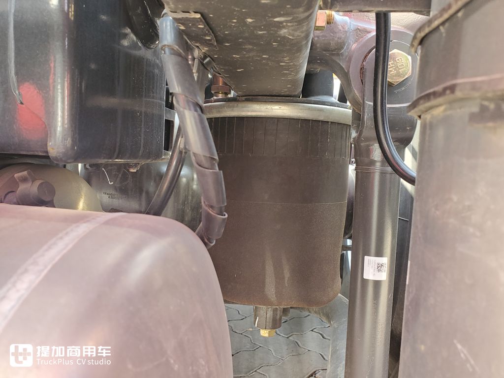 三线重卡中的佼佼者?徐工最新推出的旗舰车型——漢風P9牵引车实拍 - 第30张 - 提加商用车网 三线重卡中的佼佼者?徐工最新推出的旗舰车型——漢風P9牵引车实拍 - 第30张