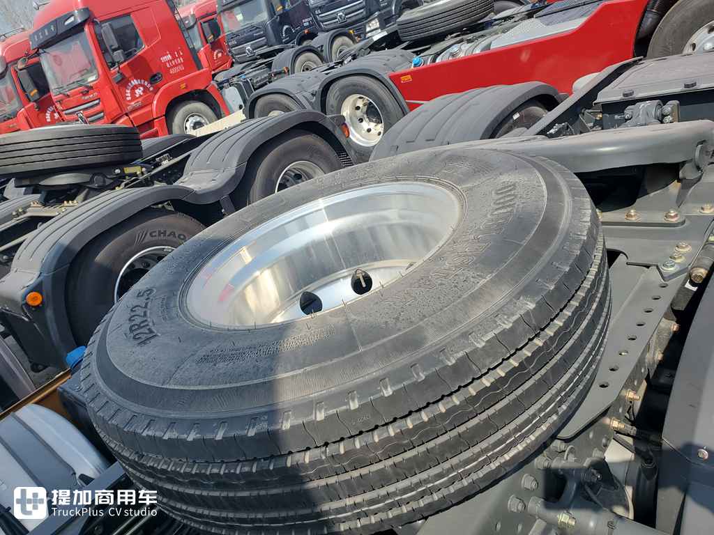 三线重卡中的佼佼者?徐工最新推出的旗舰车型——漢風P9牵引车实拍 - 第32张 - 提加商用车网 三线重卡中的佼佼者?徐工最新推出的旗舰车型——漢風P9牵引车实拍 - 第32张