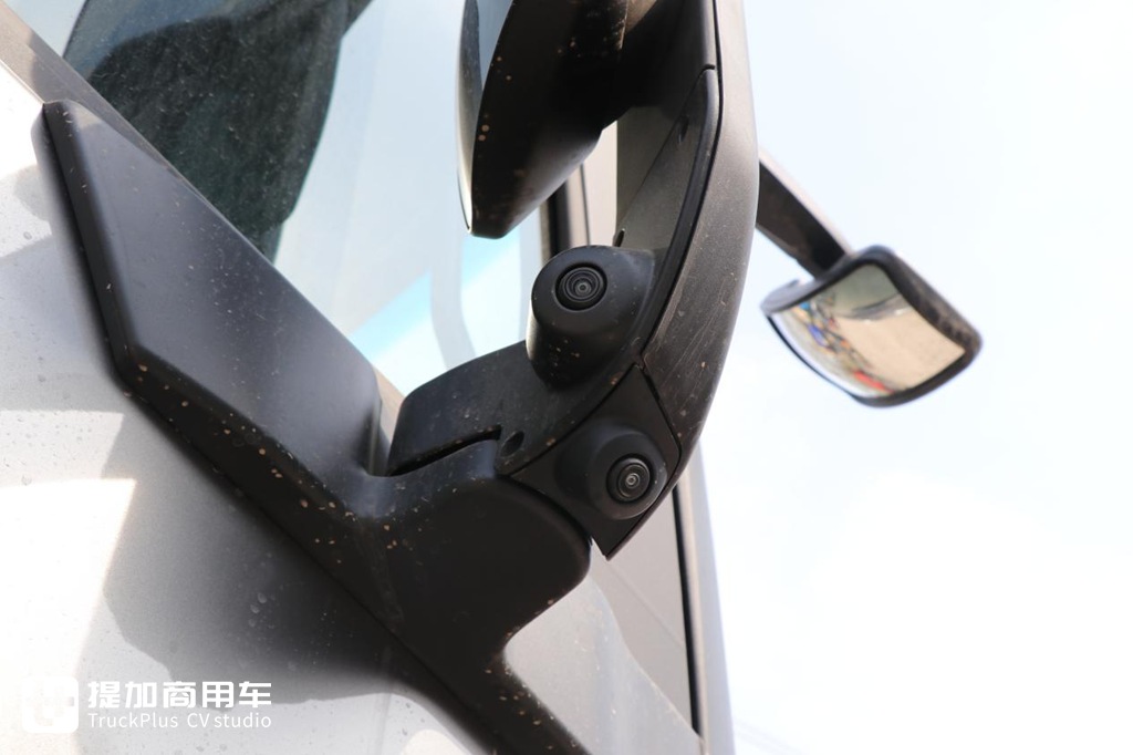 以科技重新定义中国重卡,欧曼银河做到了吗?实拍带你好好看看 - 第5张 - 提加商用车网 以科技重新定义中国重卡,欧曼银河做到了吗?实拍带你好好看看 - 第5张