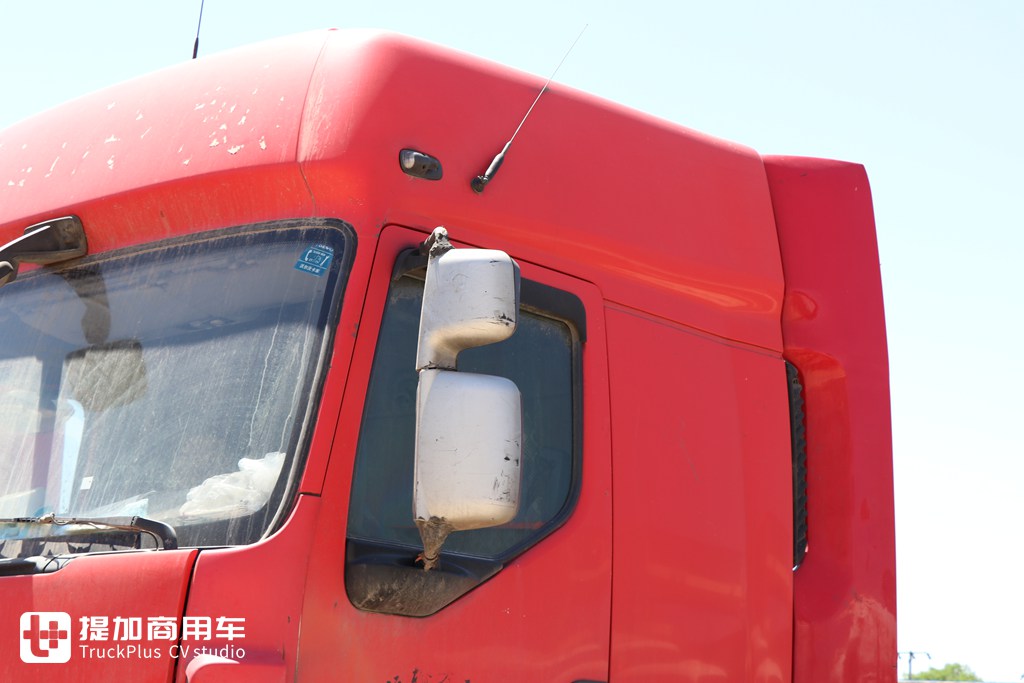 实拍退役的雷诺普雷米姆卡车,在国内跑了150多万公里,但知道它的人不多 - 第6张 - 提加商用车网 实拍退役的雷诺普雷米姆卡车,在国内跑了150多万公里,但知道它的人不多 - 第6张