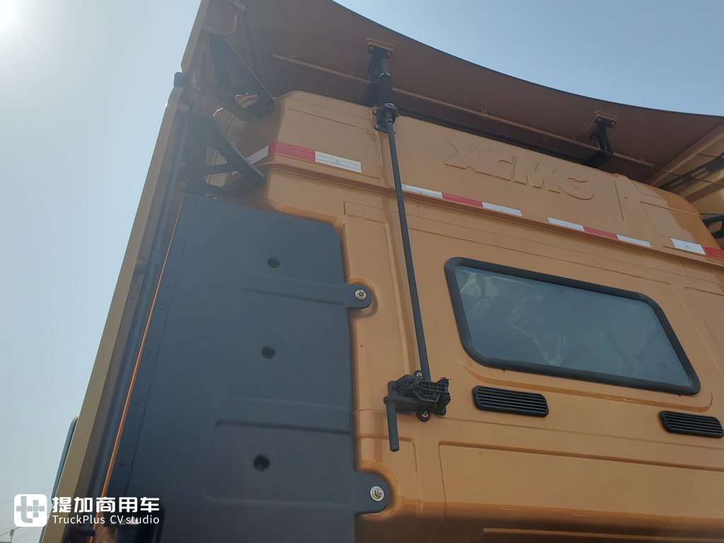 三线重卡中的佼佼者?徐工最新推出的旗舰车型——漢風P9牵引车实拍 - 第7张 - 提加商用车网 三线重卡中的佼佼者?徐工最新推出的旗舰车型——漢風P9牵引车实拍 - 第7张