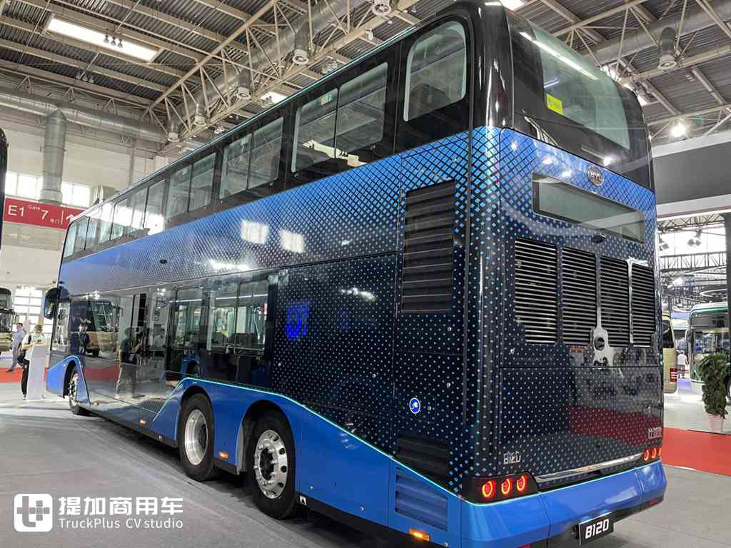 中国首款三轴双层纯电动观光公交车 比亚迪B12D实拍评测 - 第7张 - 提加商用车网 中国首款三轴双层纯电动观光公交车 比亚迪B12D实拍评测 - 第7张