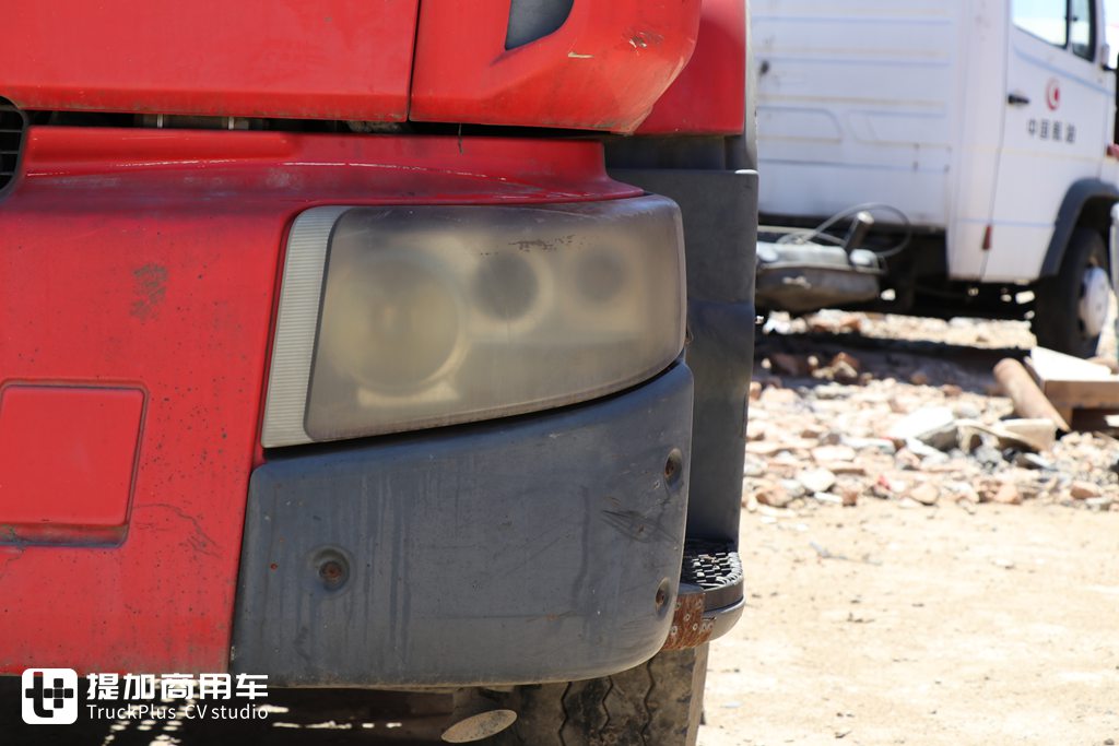实拍退役的雷诺普雷米姆卡车,在国内跑了150多万公里,但知道它的人不多 - 第7张 - 提加商用车网 实拍退役的雷诺普雷米姆卡车,在国内跑了150多万公里,但知道它的人不多 - 第7张
