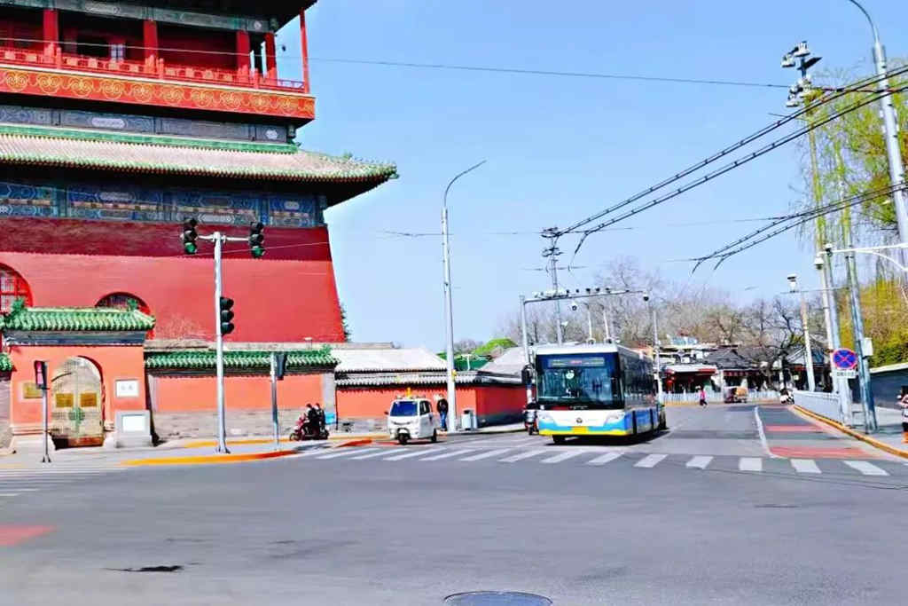 当107路再次经过,时间是带走青春的电车 - 第1张 - 提加商用车网 当107路再次经过,时间是带走青春的电车 - 第1张