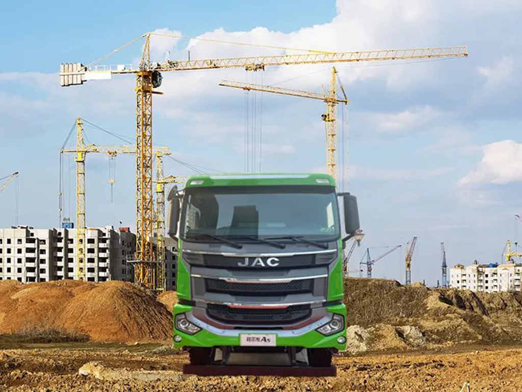 耐用抗造,畅行无阻!砂石料运输就选格尔发8×4自卸车 - 第1张 - 提加商用车网 耐用抗造,畅行无阻!砂石料运输就选格尔发8×4自卸车 - 第1张