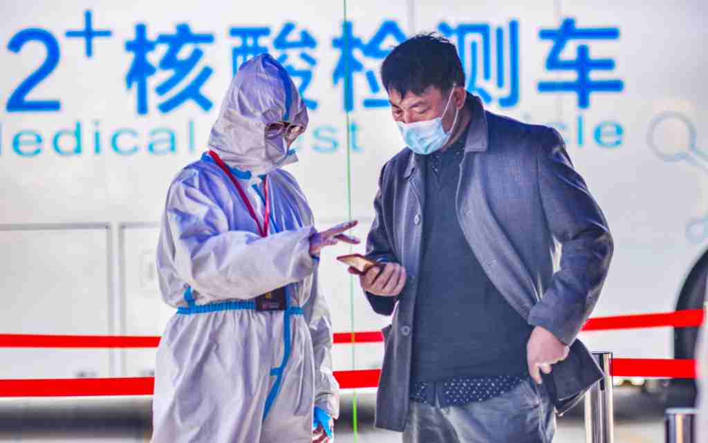 听他们说说格力移动p2+核酸检测车 - 第4张