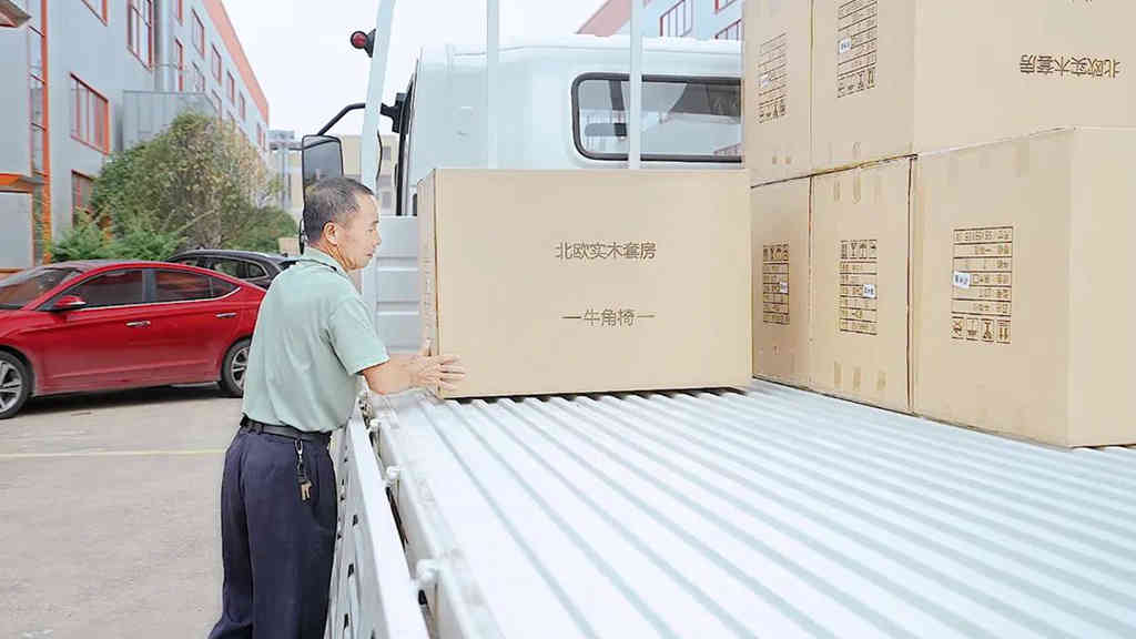 家具物流运输选什么车?来家具市场走一趟,我有了答案! - 第3张 - 提加商用车网 家具物流运输选什么车?来家具市场走一趟,我有了答案! - 第3张