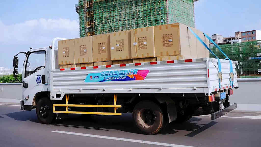 家具物流运输选什么车?来家具市场走一趟,我有了答案! - 第7张 - 提加商用车网 家具物流运输选什么车?来家具市场走一趟,我有了答案! - 第7张