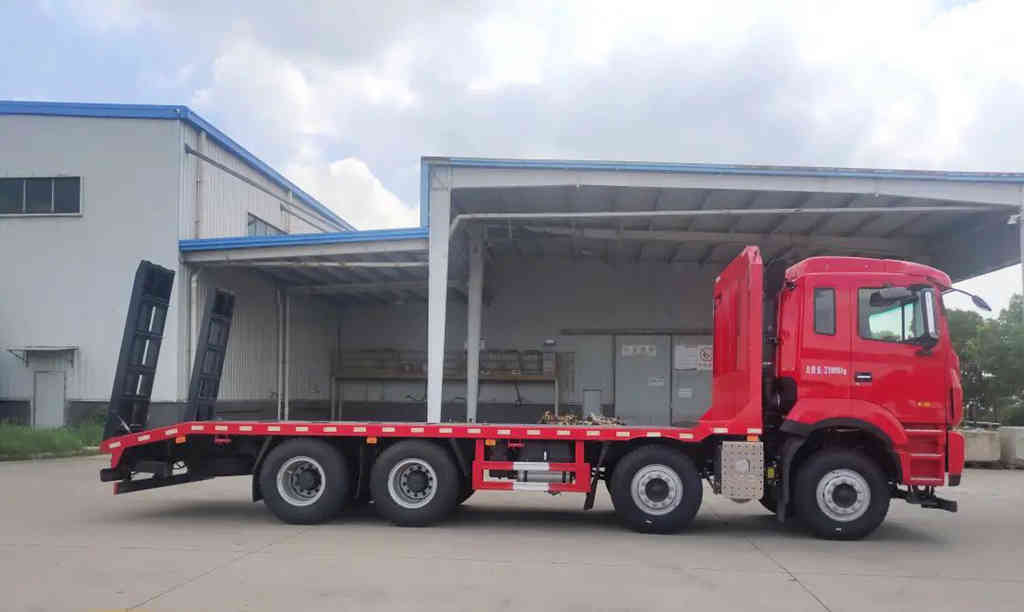江淮格尔发K5W 8×4挖掘机运输车相当“挖”塞! - 第2张 - 提加商用车网 江淮格尔发K5W 8×4挖掘机运输车相当“挖”塞! - 第2张