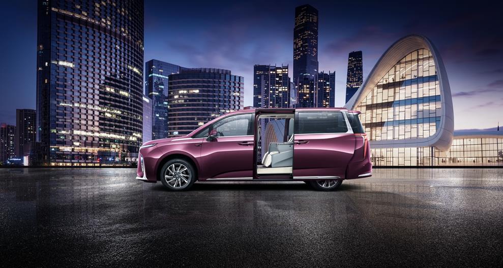 是时候新派MPV了!售价21.99万元-32.99万元,全尺寸新生代智能MPV上汽大通MAXUS G90锋芒上市 - 第4张 - 提加商用车网 是时候新派MPV了!售价21.99万元-32.99万元,全尺寸新生代智能MPV上汽大通MAXUS G90锋芒上市 - 第4张